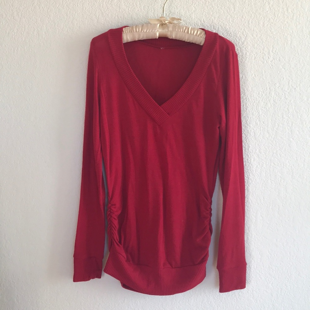 Red sweater - Picture 3 of 6